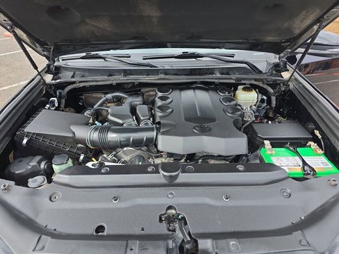 Used 2016 Toyota 4Runner Limited image 41