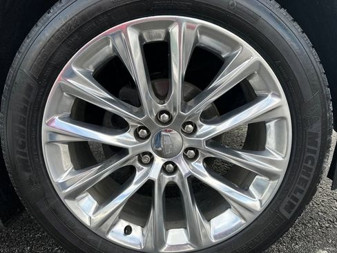 Used 2019 Cadillac Escalade Luxury image 31