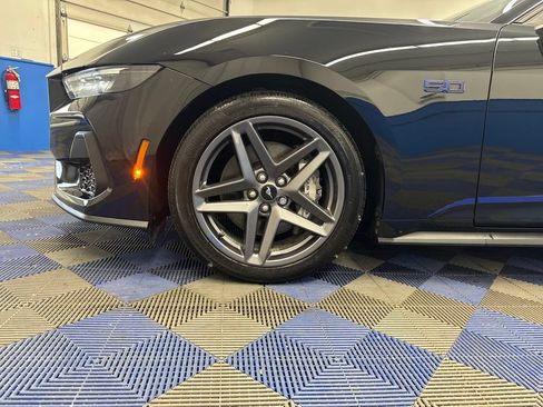 Certified 2025 Ford Mustang GT Premium RWD image 31