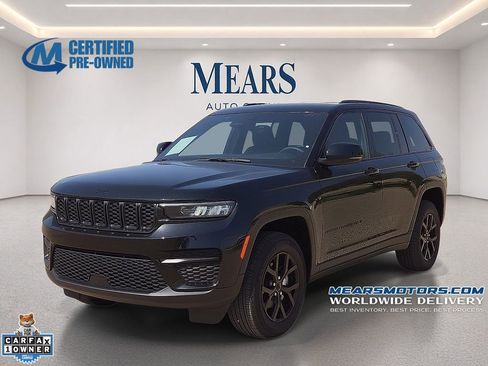 Used 2025 Jeep Grand Cherokee Altitude AWD/4WD image 1
