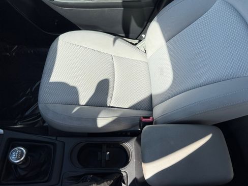 Used 2016 Subaru Forester 2.5i image 14