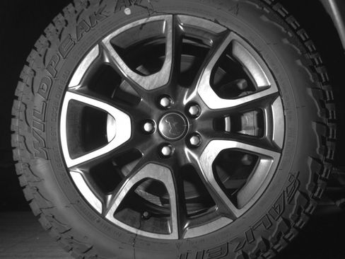 Used 2025 Jeep Compass Trailhawk AWD/4WD image 25