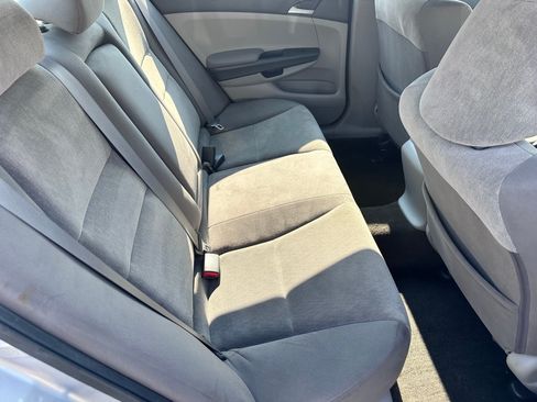 Used 2010 Honda Accord LX image 8