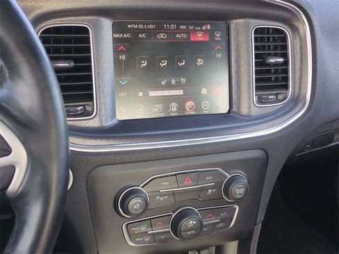 Used 2016 Dodge Charger SXT w/ AWD Plus Group image 27