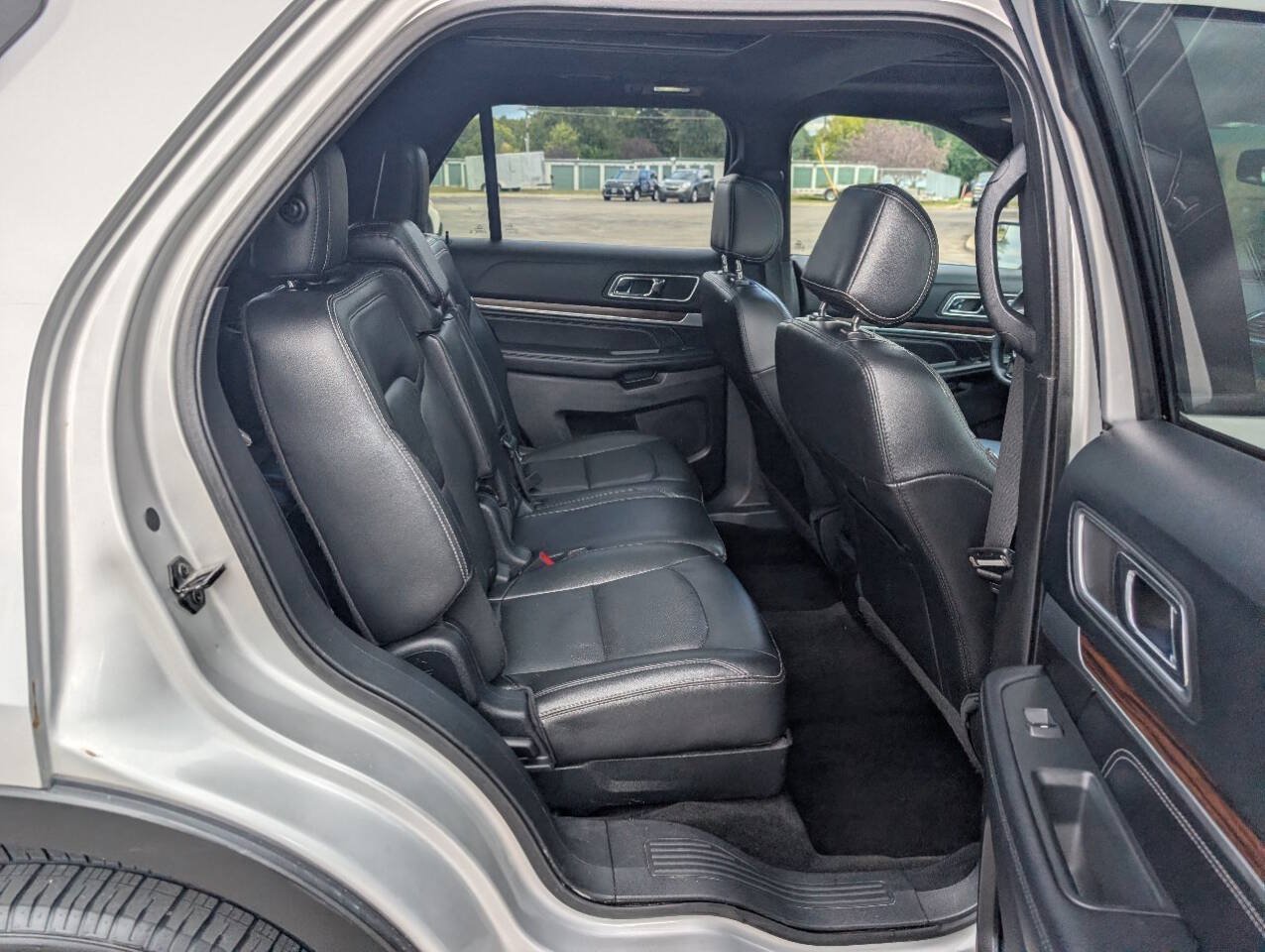 Used 2016 Ford Explorer Limited AWD/4WD image 11