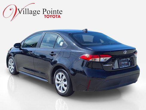 Used 2024 Toyota Corolla LE FWD image 3