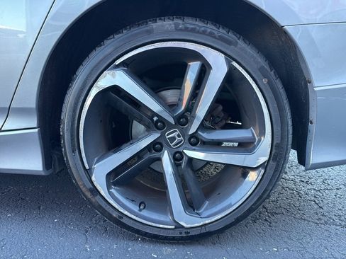 Used 2019 Honda Accord Sport image 18
