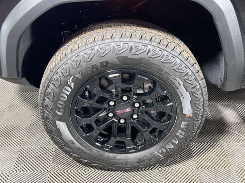 New 2026 GMC Canyon Elevation image 23