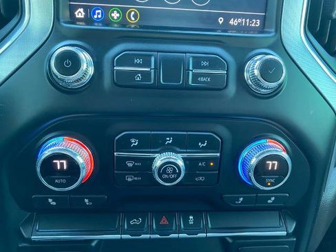 Used 2022 GMC Sierra 2500 SLE w/ SLE Convenience Package image 22