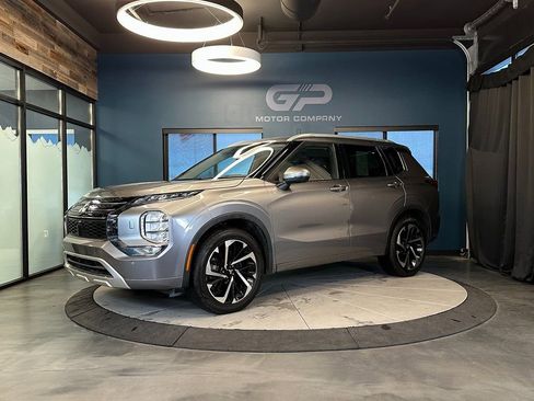 Used 2022 Mitsubishi Outlander SEL AWD/4WD image 7