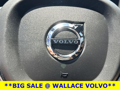 Used 2024 Volvo XC90 B6 Ultimate w/ Protection Package Premier AWD/4WD image 23