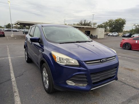 Used 2014 Ford Escape SE image 4