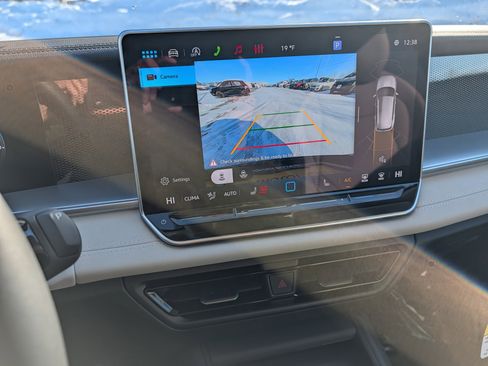 New 2026 Volkswagen Tiguan SE image 10