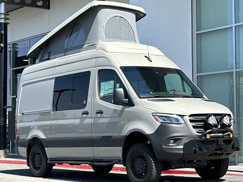 New 2023 Mercedes-Benz Sprinter 2500 image 9