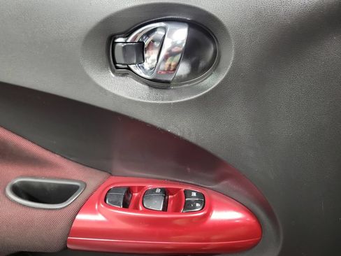 Used 2015 Nissan Juke SL AWD/4WD image 25