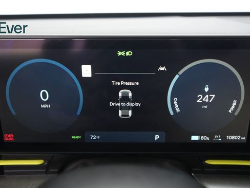 Used 2024 Hyundai Kona Limited FWD image 7