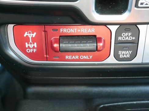 Used 2024 Jeep Wrangler Unlimited Rubicon image 22