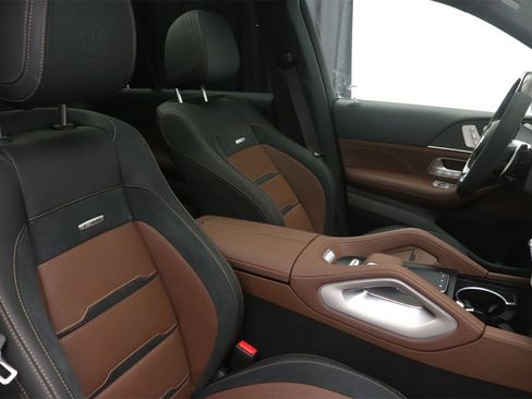 New 2026 Mercedes-Benz GLE 53 AMG 4MATIC image 9