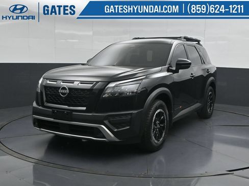 Used 2023 Nissan Pathfinder Rock Creek AWD/4WD image 6
