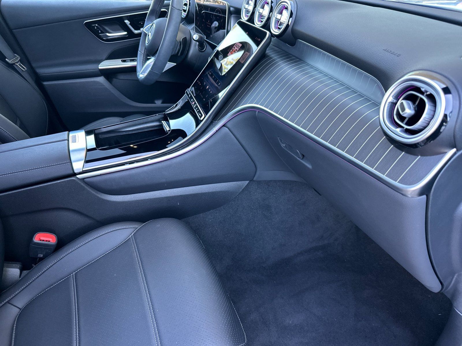 Certified 2026 Mercedes-Benz GLC 300 4MATIC image 18