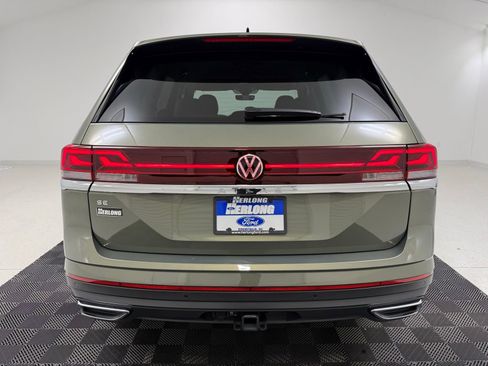 Used 2025 Volkswagen Atlas SE FWD image 6