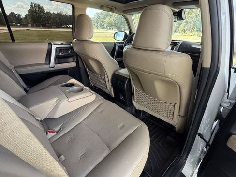 Used 2024 Toyota 4Runner Limited AWD/4WD image 17
