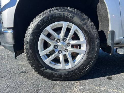 Used 2022 Chevrolet Silverado 1500 LT w/ Diesel Off-Road Package image 37