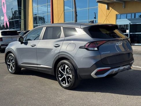 Certified 2023 Kia Sportage EX image 3