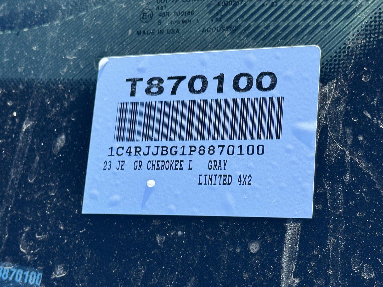 Used 2023 Jeep Grand Cherokee L Limited w/ Luxury Tech Group II RWD image 14
