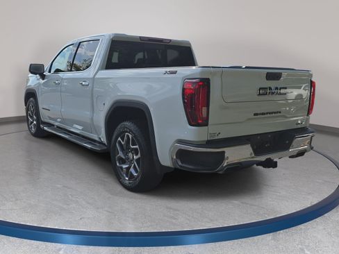 Used 2023 GMC Sierra 1500 SLT w/ SLT Premium Plus Package AWD/4WD image 7