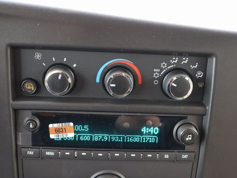 New 2025 Chevrolet Express 3500 w/ Chrome Appearance Package RWD image 8