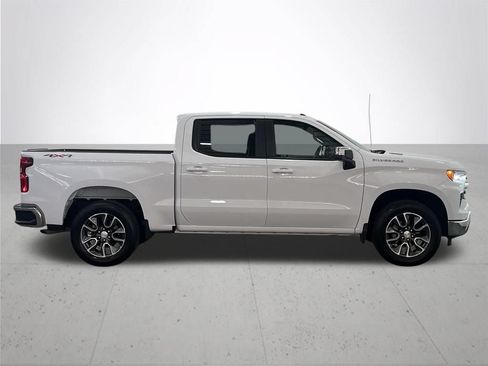 Certified 2024 Chevrolet Silverado 1500 LT AWD/4WD image 9