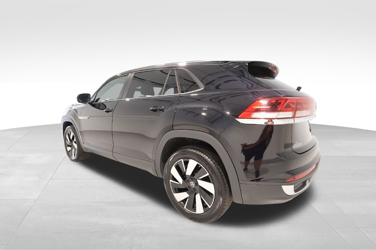 Used 2026 Volkswagen Atlas Cross Sport SE AWD/4WD image 2