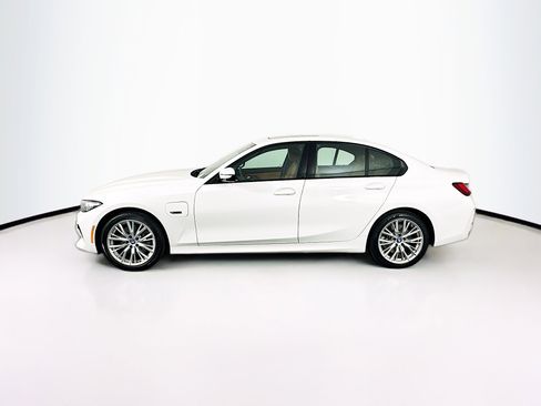 Used 2023 BMW 330e xDrive image 4