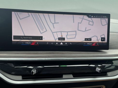 Used 2024 BMW X5 sDrive40i image 15