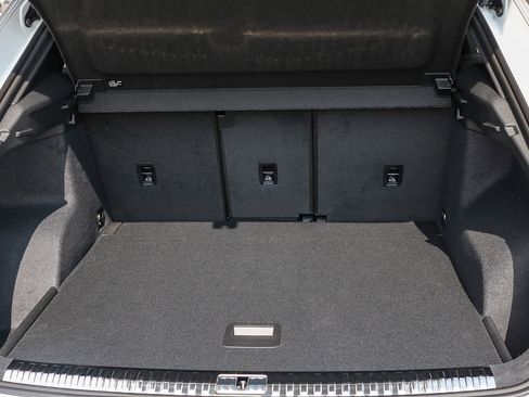 New 2025 Audi Q3 2.0T Premium image 38