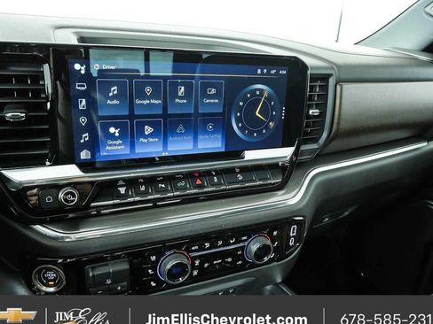 Used 2024 Chevrolet Silverado 2500 High Country w/ Technology Package AWD/4WD image 36