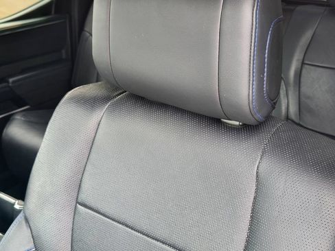 Used 2023 Toyota Tundra Platinum AWD/4WD image 16