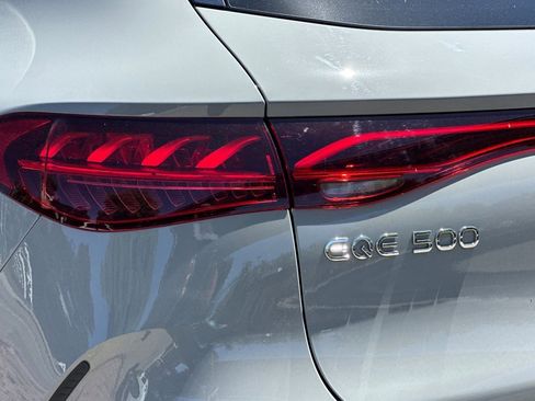 Certified 2023 Mercedes-Benz EQE 500 4MATIC SUV image 12