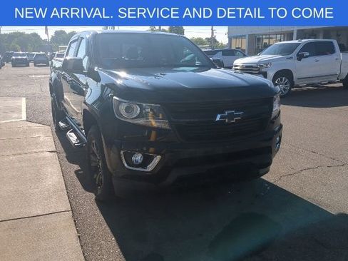 Certified 2018 Chevrolet Colorado Z71 w/ Z71 Midnight Edition AWD/4WD image 10