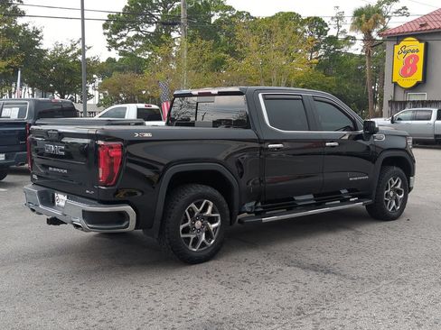 Used 2022 GMC Sierra 1500 SLT AWD/4WD image 6