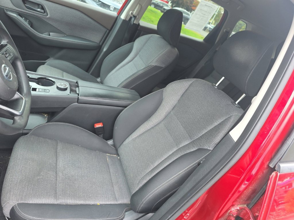 Used 2021 Nissan Rogue S AWD/4WD image 12