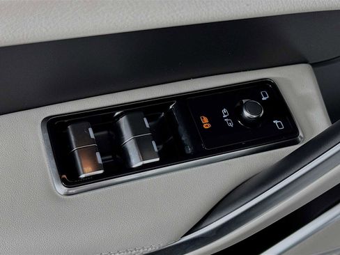 New 2026 Jaguar F-PACE R-Dynamic S image 19