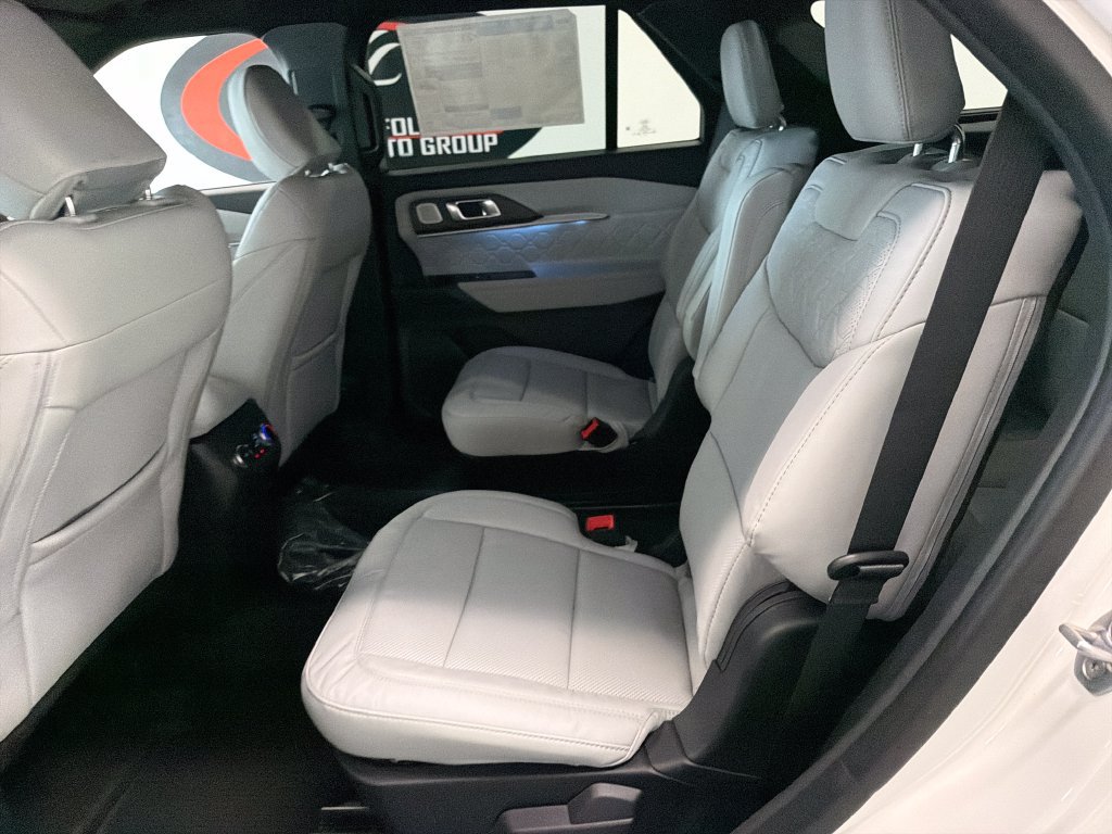 New 2027 Ford Explorer Platinum w/ 3.0L Ultimate Package RWD image 14