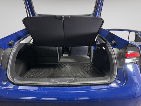 Used 2024 Toyota Prius XLE image 15