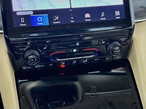 Used 2022 Jeep Grand Cherokee L Limited image 19