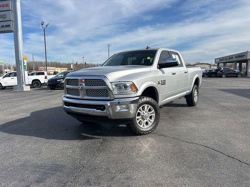 Used 2016 RAM 2500 Laramie image 7