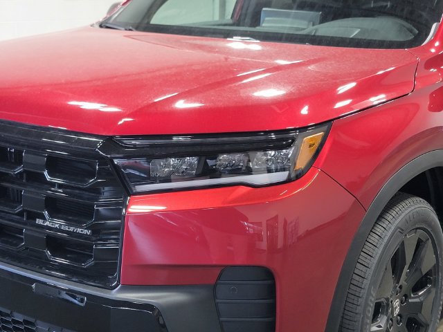 New 2026 Honda Pilot Black Edition image 9