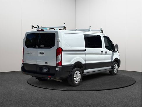 Used 2022 Ford Transit 250 130 Low Roof w/ Exterior Upgrade Package RWD image 9