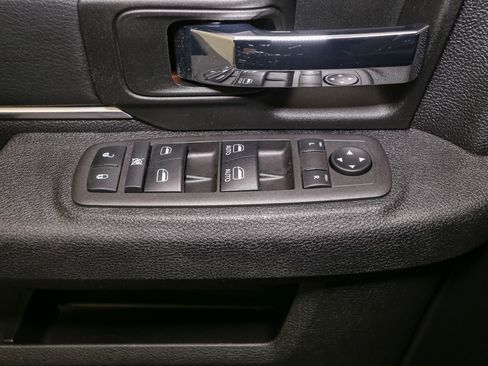 Used 2022 RAM 1500 Classic Warlock image 36